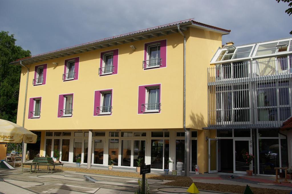 Hotel Gaum Biberach-Ummendorf Exterior foto